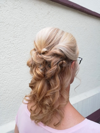 brautstyling-brautfrisur-friseursalon-um-haaresbreite-duderstadt_16.jpg