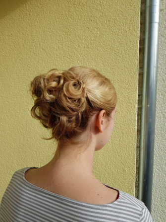 brautstyling-brautfrisur-friseursalon-um-haaresbreite-duderstadt_37.jpg